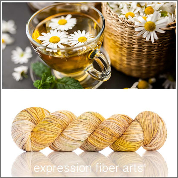 Cup of Chamomile 'CREMA' WORSTED