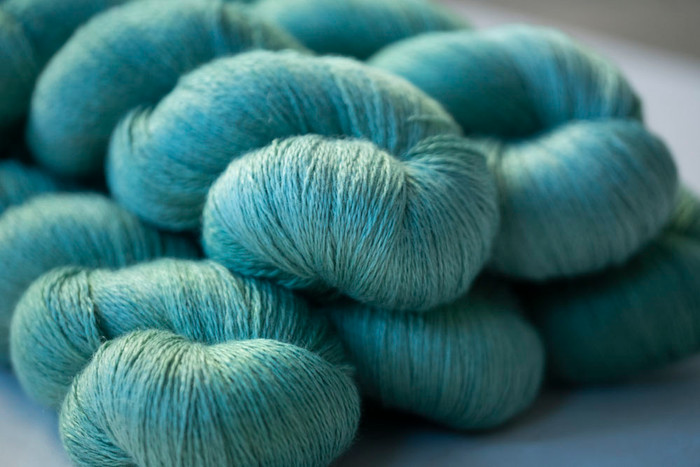 Oopsy Bull 'YAK SILK' LACE